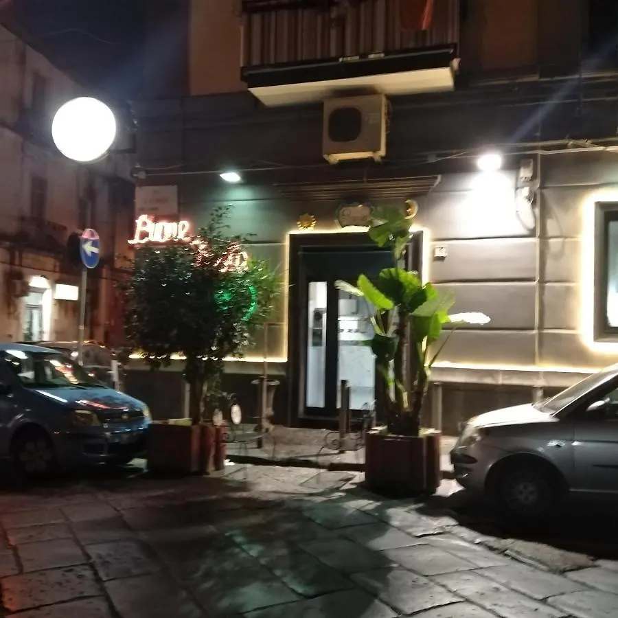 Casa Confort - Napoli Centro Apartment